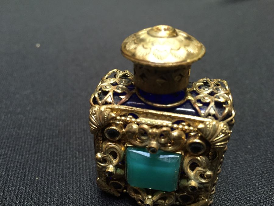 Ornate Perfume Bottle [Photo 6]
