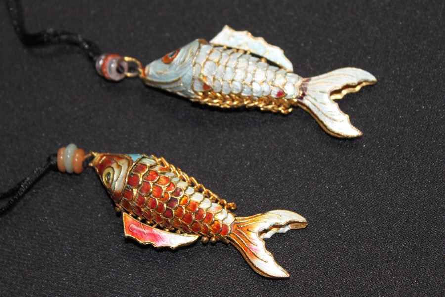 (2) Articulating Fish Pendants [Photo 2]