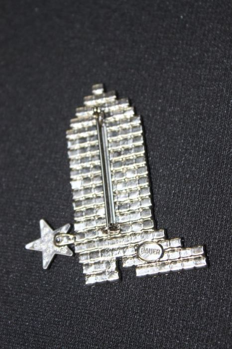 Vintage Signed Dorothy Bauer Rhinestone Cowgirl or Cowboy Boot Pin with Sparkling Spur [Photo 4]