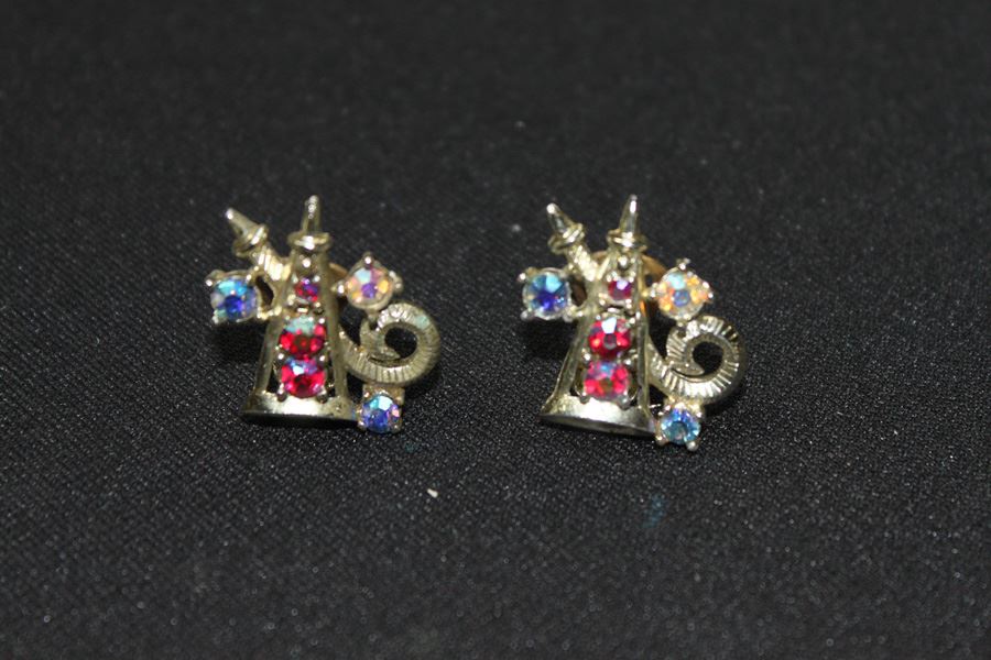 Vintage Clip On Earrings [Photo 3]