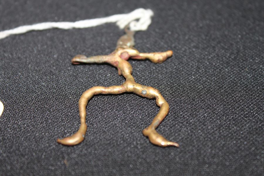 Metal Man Pendant [Photo 2]