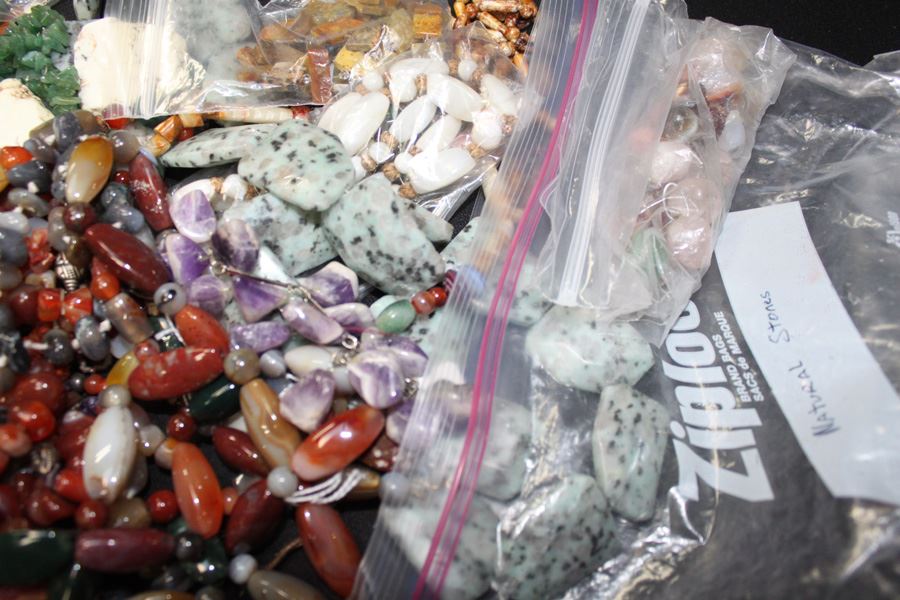 HUGE Polished Natural Stone Necklace And Bracelet Lot [Photo 6]