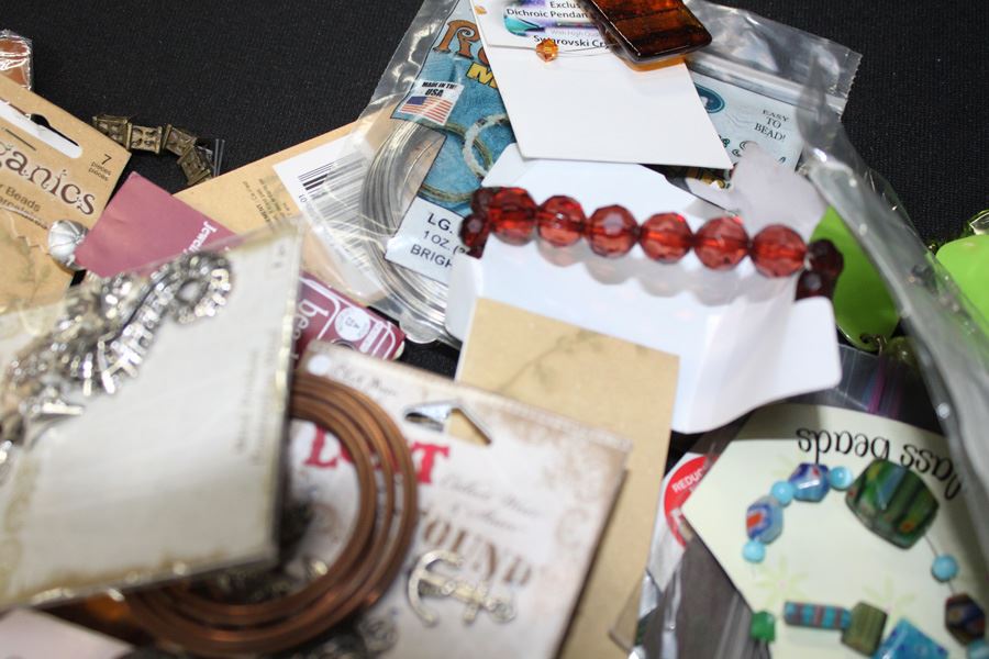 HUGE Lot Of New Findings And Beads [Photo 4]