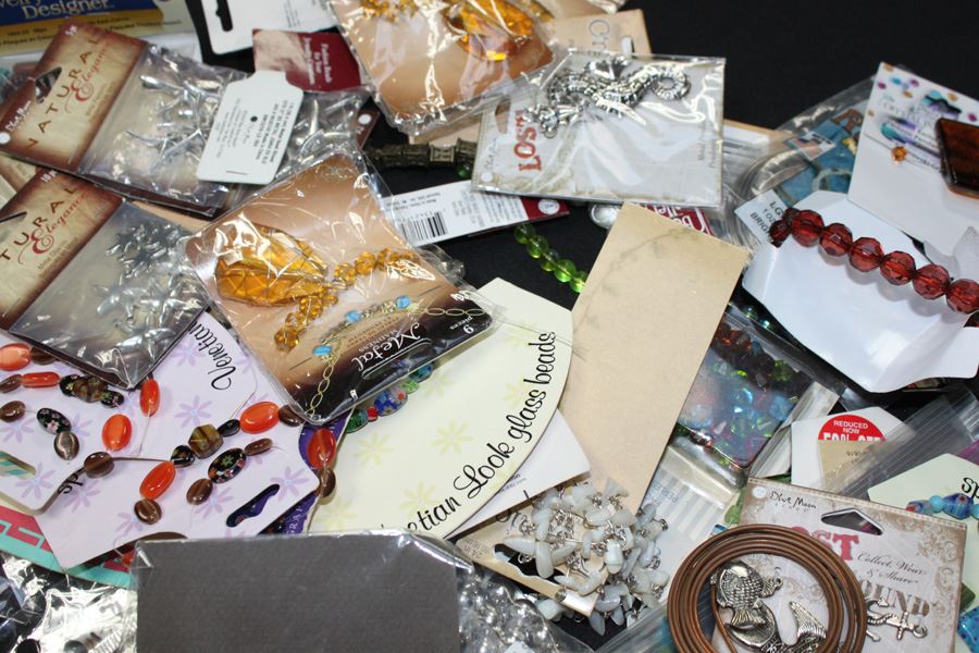 HUGE Lot Of New Findings And Beads [Photo 7]