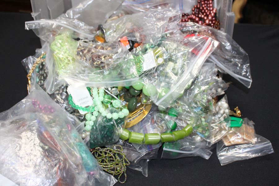 MEGA Lot Of Mainly Costume Jewelry And Jewelry Pieces [Photo 2]