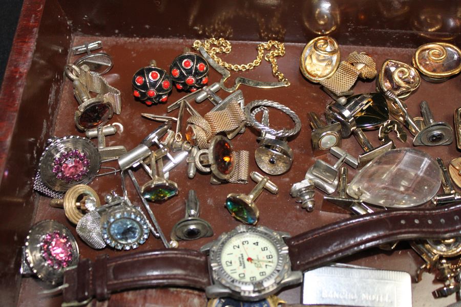Men's Jewelry Boxes Cufflinks, Watches And Various Items [Photo 8]