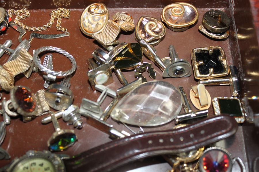 Men's Jewelry Boxes Cufflinks, Watches And Various Items [Photo 6]
