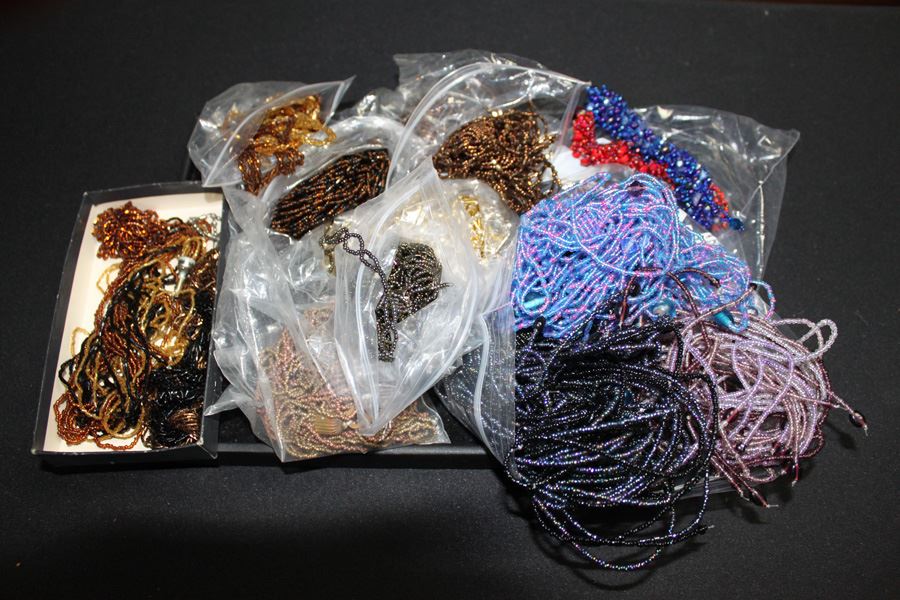 HUGE Seed Beads Necklace And Bracelet Lot [Photo 2]