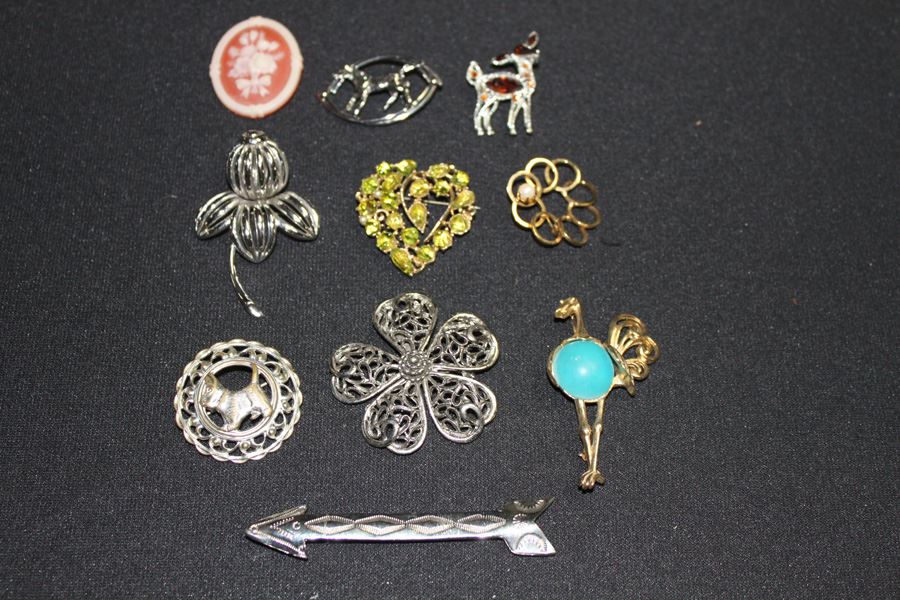 Brooch Lot