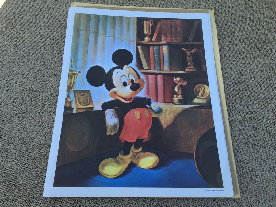 Disney Collectible Lot [Photo 12]