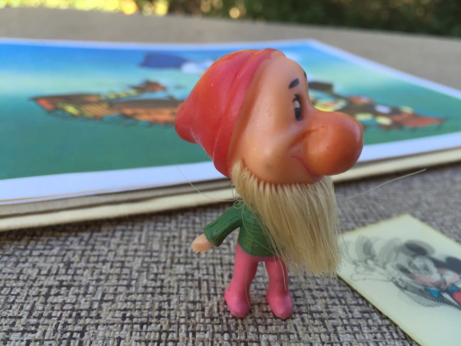 Disney Collectible Lot [Photo 9]