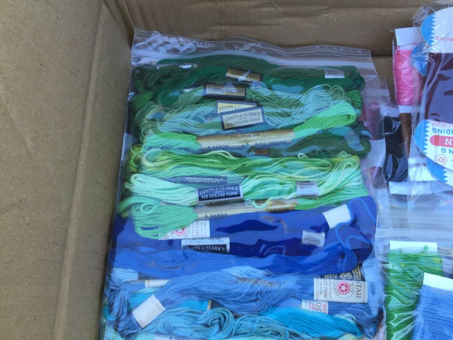 Sewing Craft Lot [Photo 17]