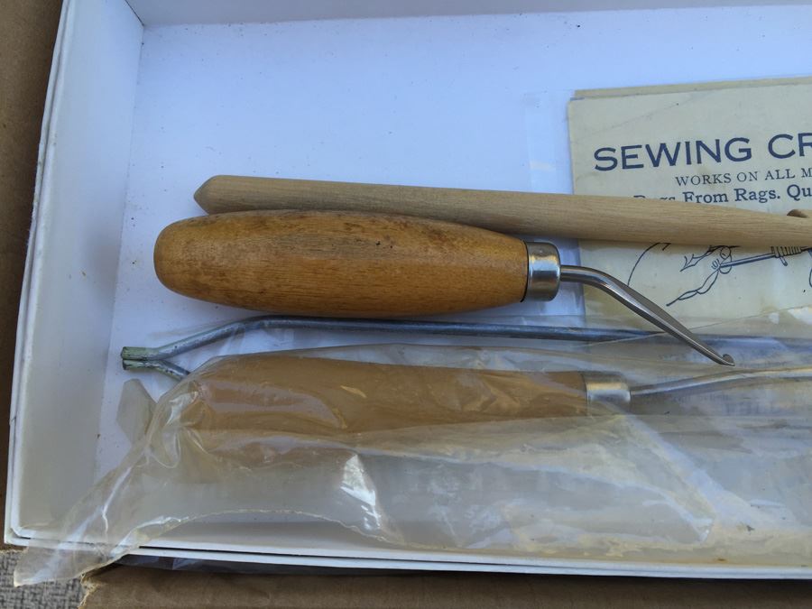 Sewing Craft Lot [Photo 4]