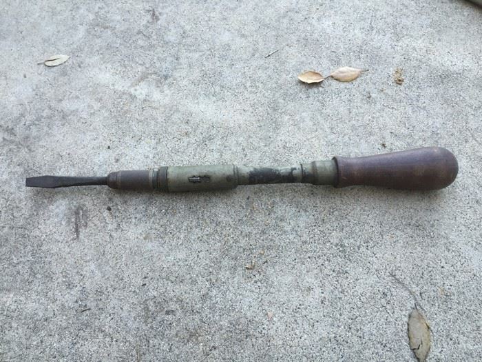 (11) Lot Of Vintage Tools Including Hand Drills And Yankee Ratcheting Screwdrivers [Photo 24]