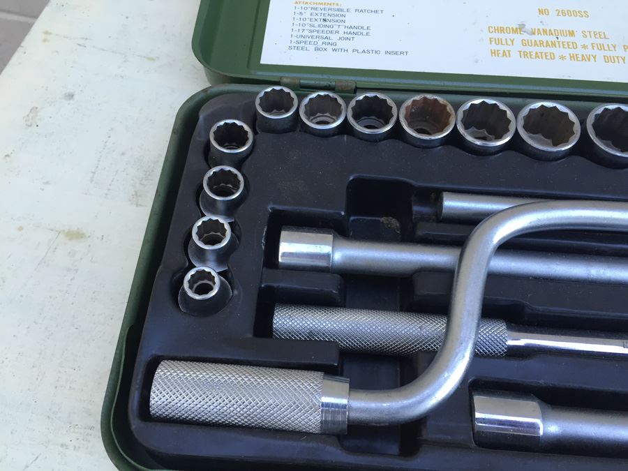 26 Piece Socket Wrench Set [Photo 7]