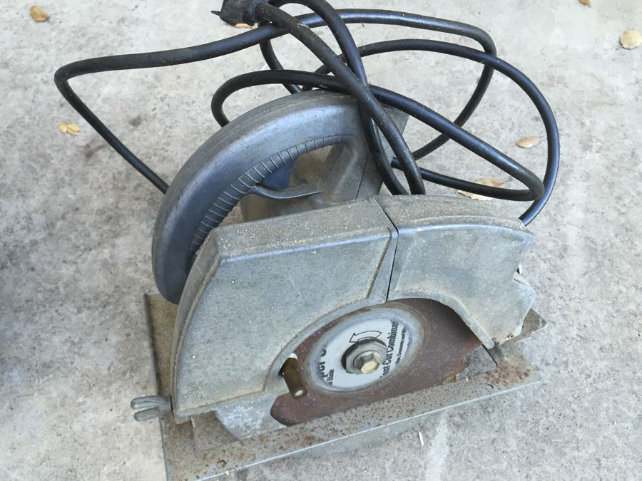 (2) Circular Saw Lot [Photo 4]