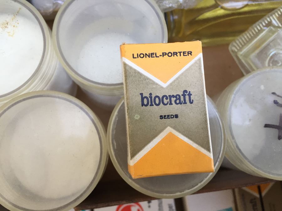 Junior Scientist Lot Includes Slides, Lionel-Porter Shrimp Hatchery And Other Science Items [Photo 18]