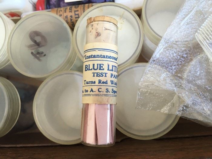 Junior Scientist Lot Includes Slides, Lionel-Porter Shrimp Hatchery And Other Science Items [Photo 12]