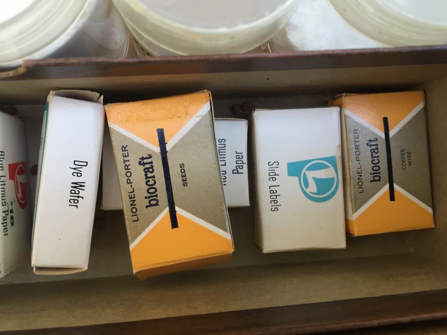 Junior Scientist Lot Includes Slides, Lionel-Porter Shrimp Hatchery And Other Science Items [Photo 16]