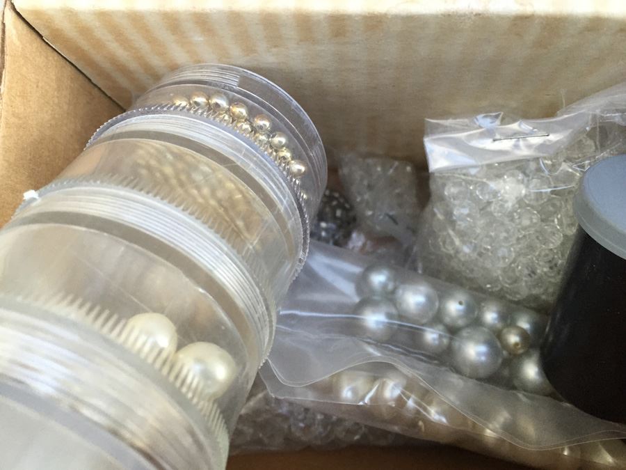 HUGE Bead Lot [Photo 28]