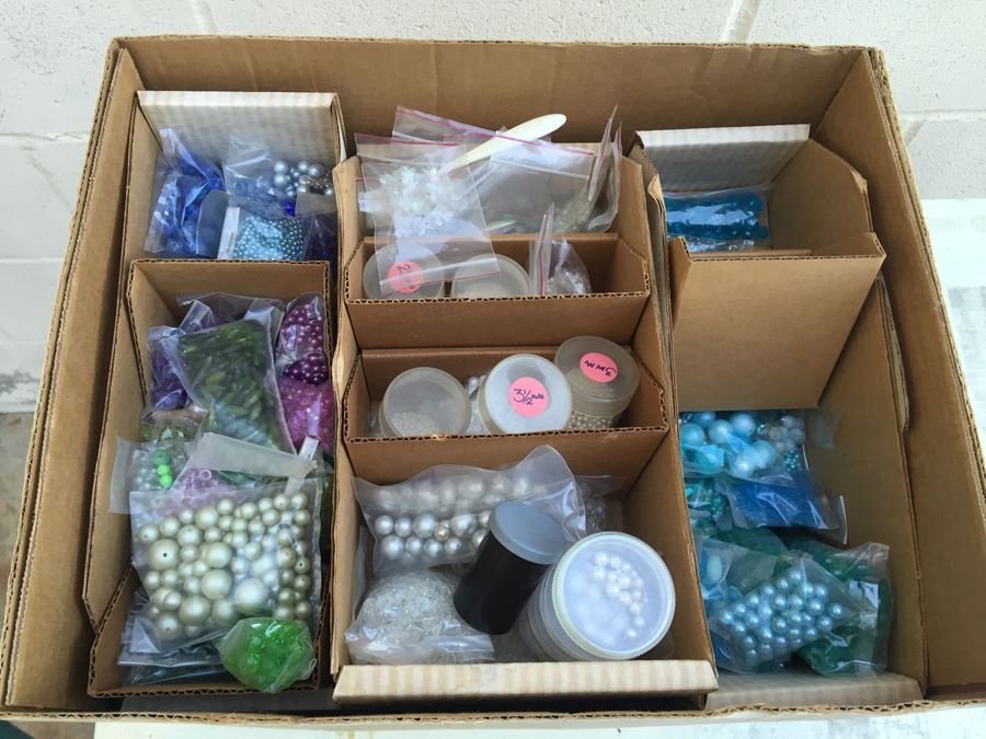 HUGE Bead Lot [Photo 2]