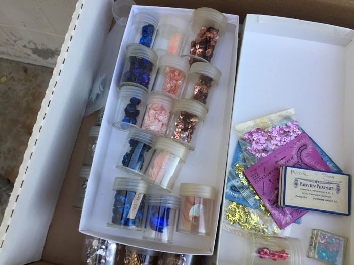 Sequin Lot [Photo 2]