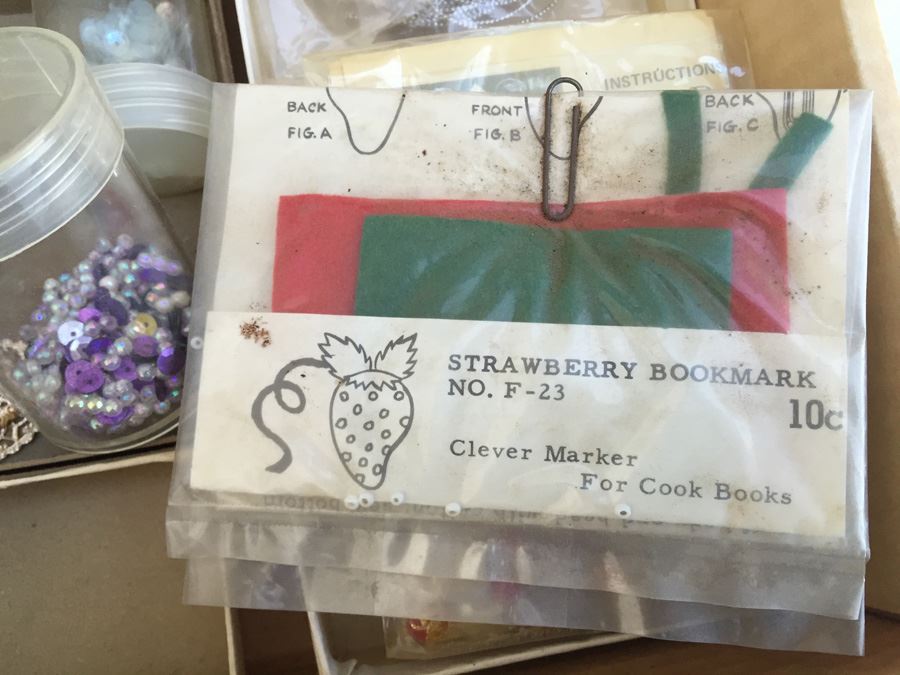 Ornament Making Supplies [Photo 8]