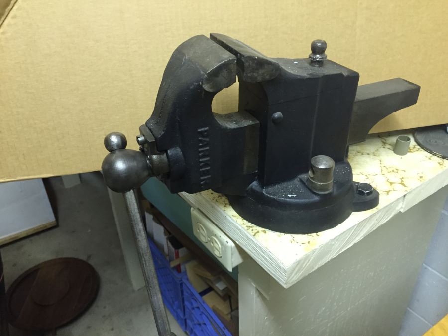 Heavy Duty PARKER Metal Bench Vise 271 Excellent Condition Estimate $250 [Photo 1]