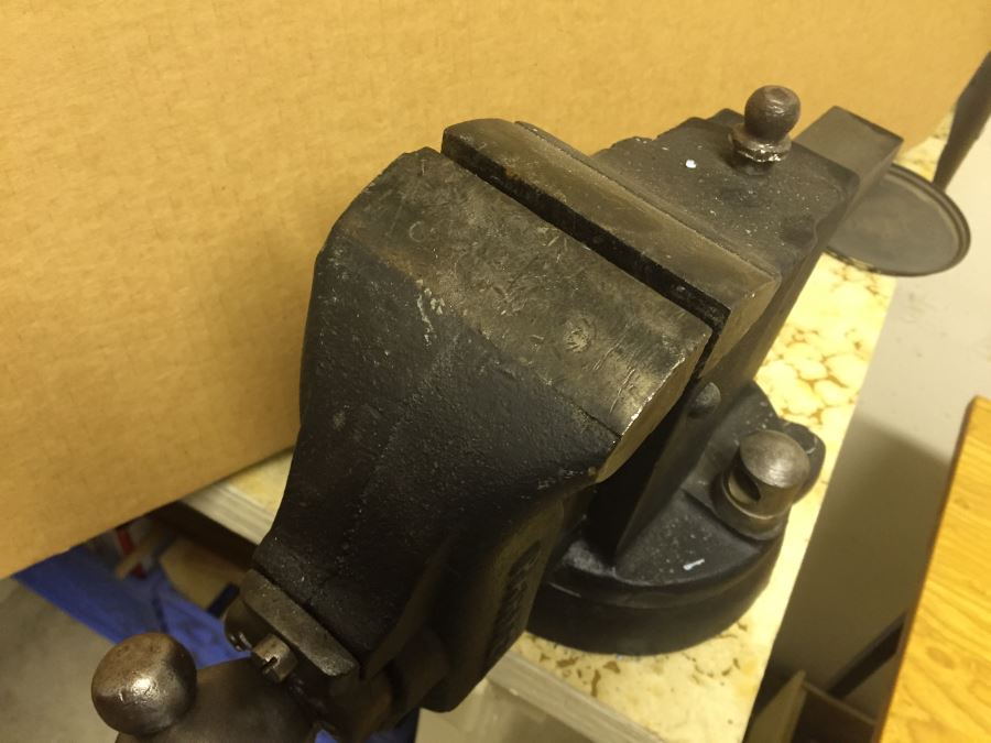 Heavy Duty PARKER Metal Bench Vise 271 Excellent Condition Estimate $250 [Photo 4]