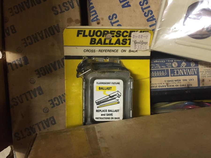 Electrical Lighting Lot [Photo 4]