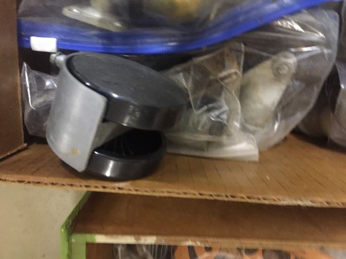 Huge Caster Lot [Photo 11]