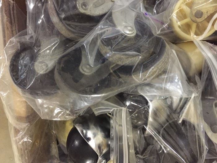 Huge Caster Lot [Photo 9]