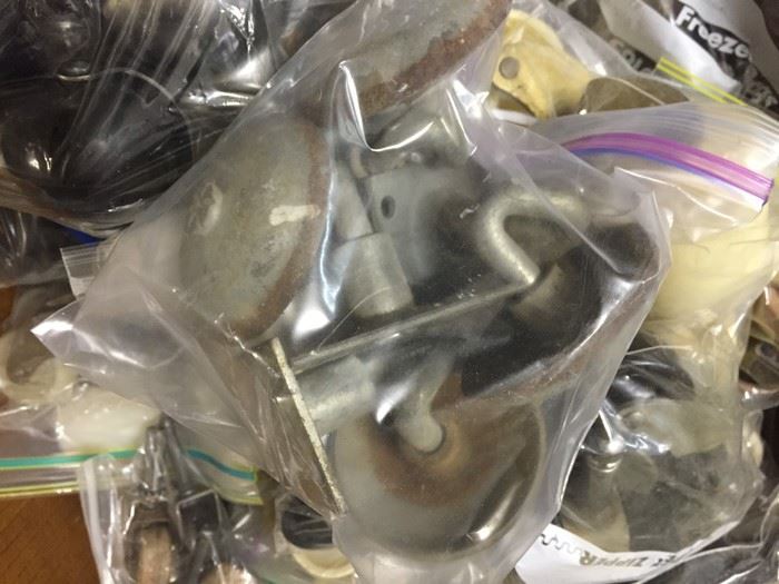 Huge Caster Lot [Photo 14]