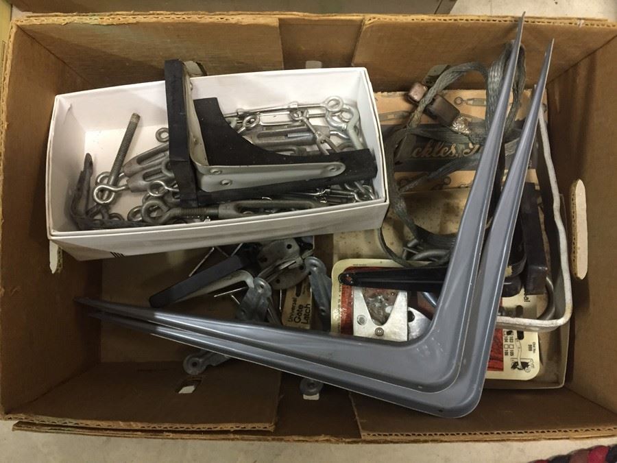 Hardware Turnbuckle Lot [Photo 1]