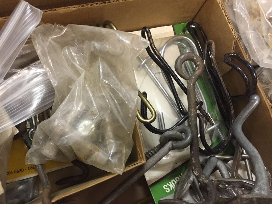 Door Hardware Lot [Photo 7]