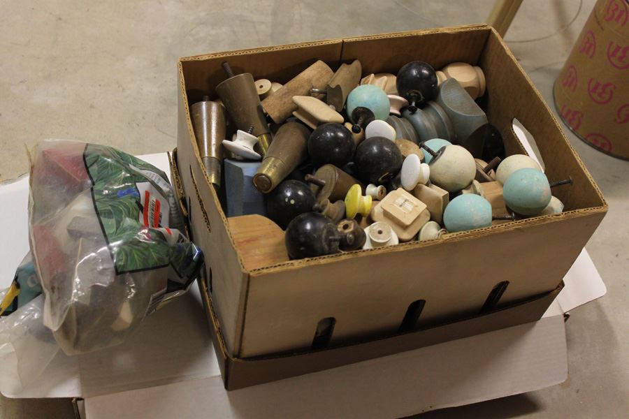 Wooden Knobs Pulls Legs Hardware Lot [Photo 3]