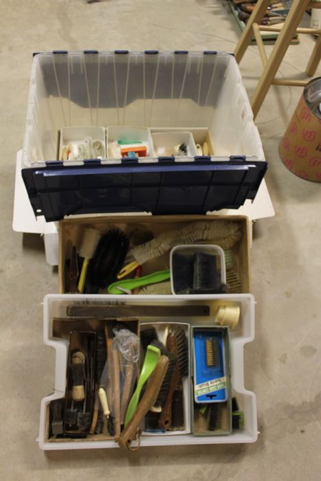 Huge Brush Lot [Photo 5]
