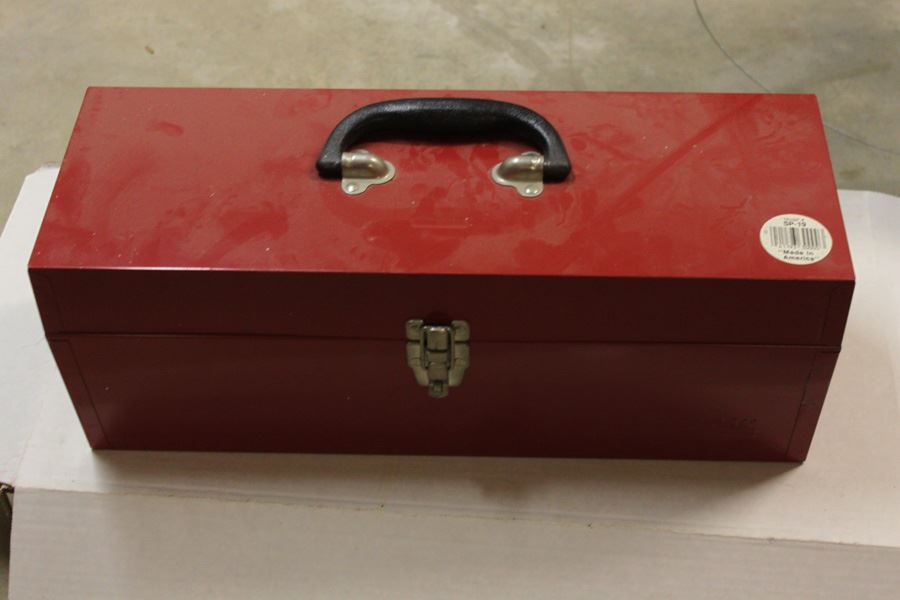 Red Metal Tool Box [Photo 2]