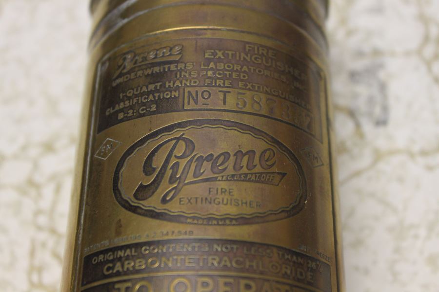 Vintage Pyrene Brass Fire Extinguisher [Photo 2]