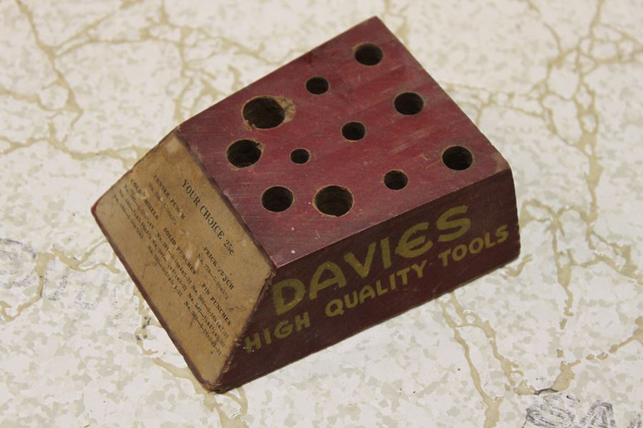 DAVIES High Quality Tools Mercantile Display Piece