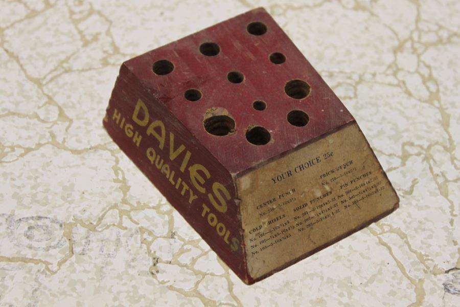 DAVIES High Quality Tools Mercantile Display Piece