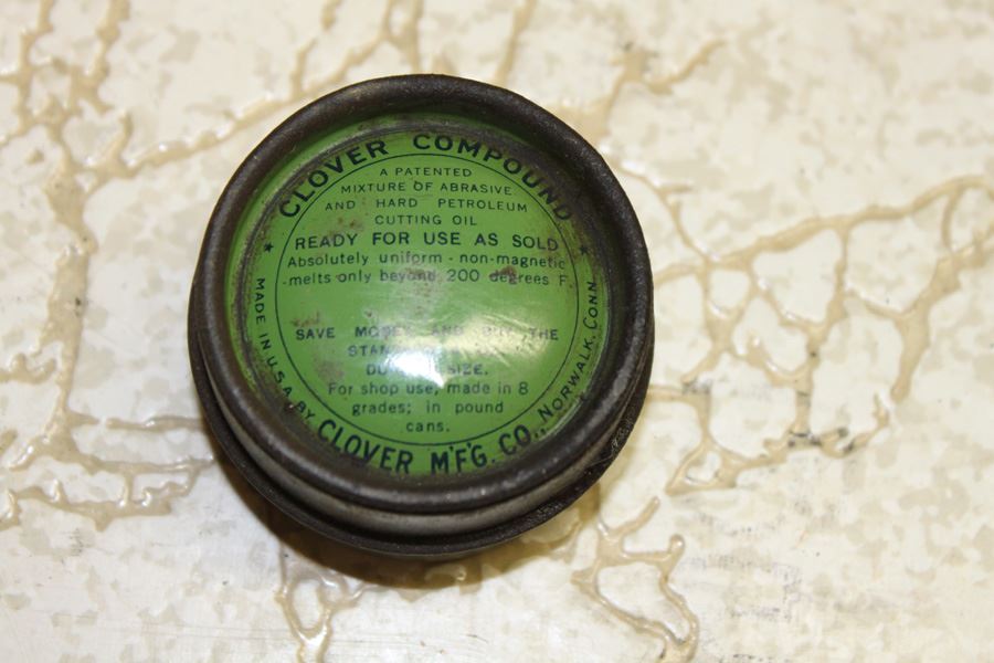 Clover Compound Nice Vintage Container [Photo 2]