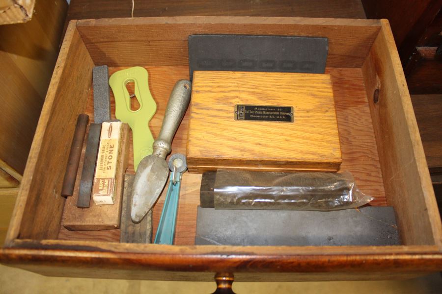 Knife Sharpening Stones Lot Includes Taft Peirce Manufacturing Company Box With Stone [Photo 1]
