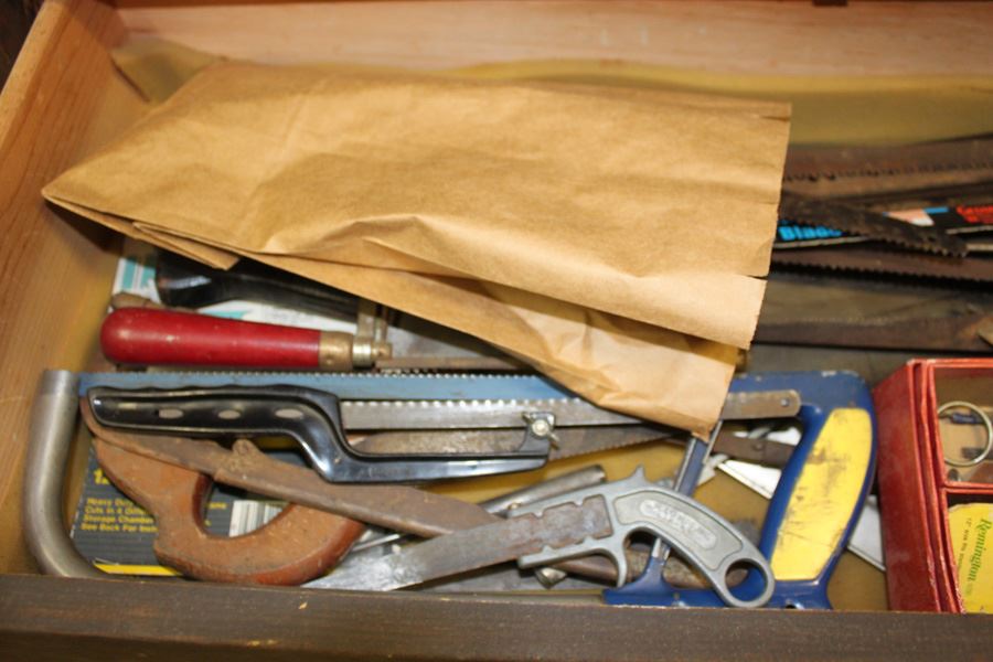 Huge Saw Lot With Lots Of Blades [Photo 2]