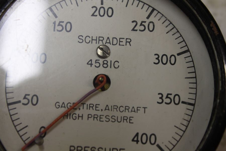 Vintage Gauge Lot [Photo 9]