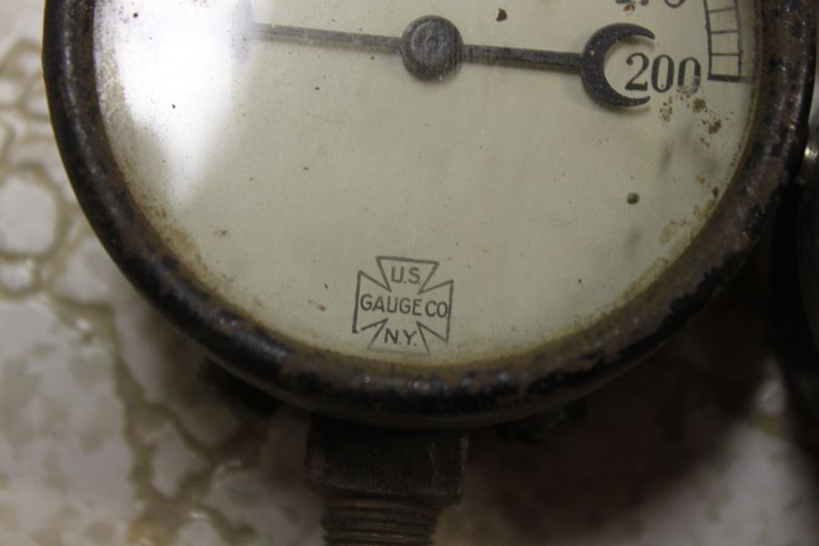 Vintage Gauge Lot [Photo 6]