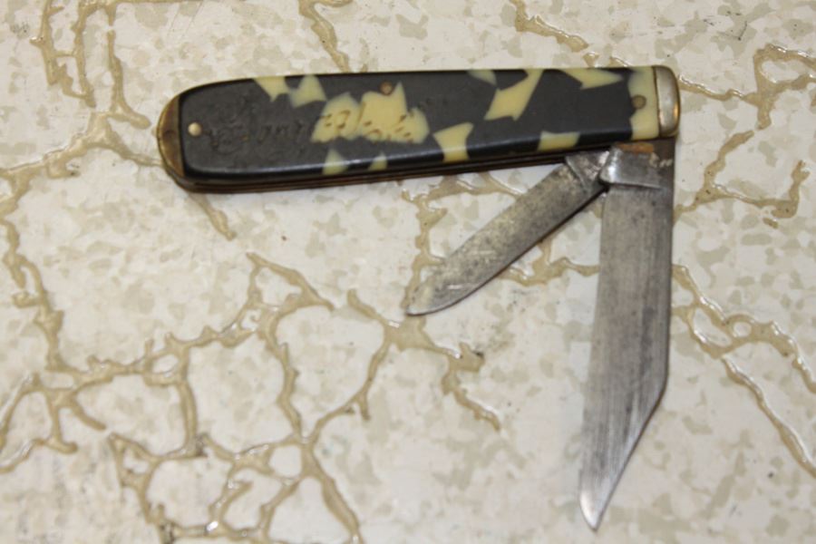 Vintage Kent NY City Folding Pocket Knife [Photo 2]