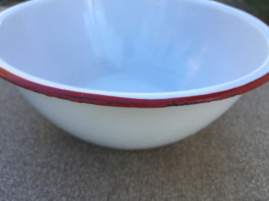 Vintage Enamelware [Photo 3]