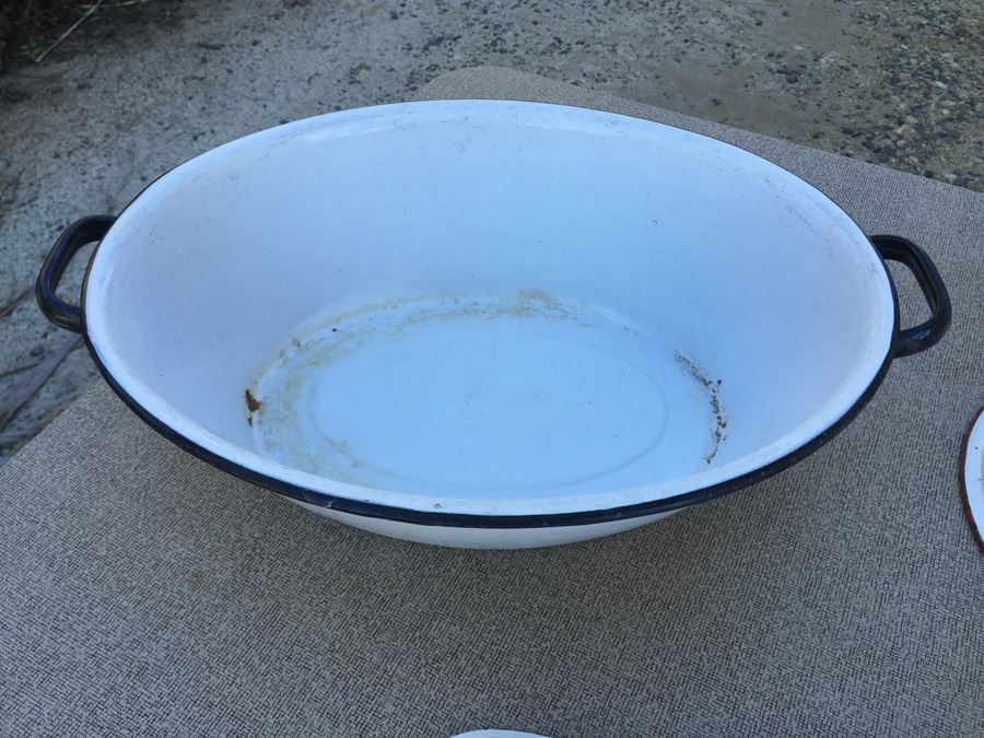 Vintage Enamelware [Photo 2]