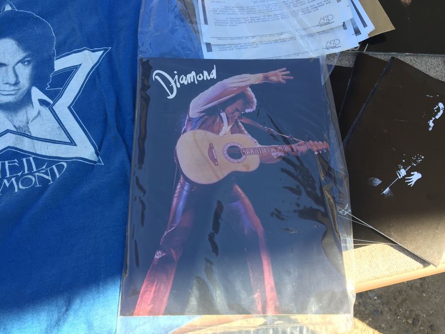 Neil Diamond Collectibles Lot [Photo 3]